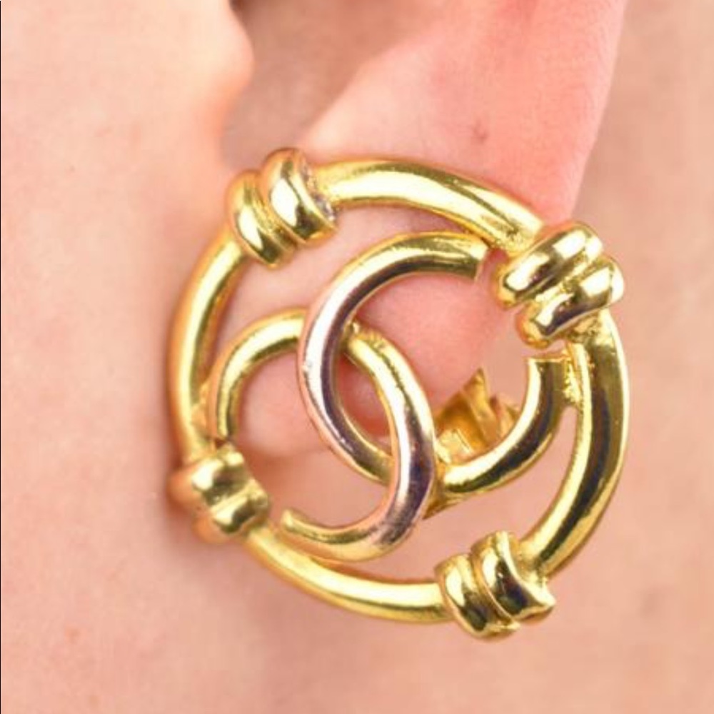 Chanel Clip on Jumbo earrings🌟RARE🌟